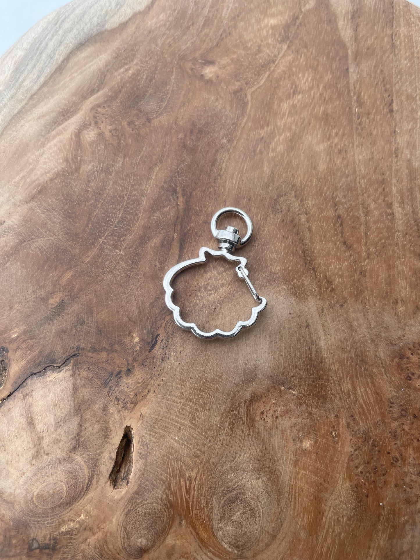 Anneau mousqueton coquillage argent