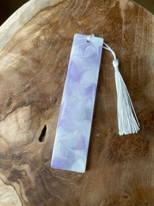 Marque page marbré violet pastel