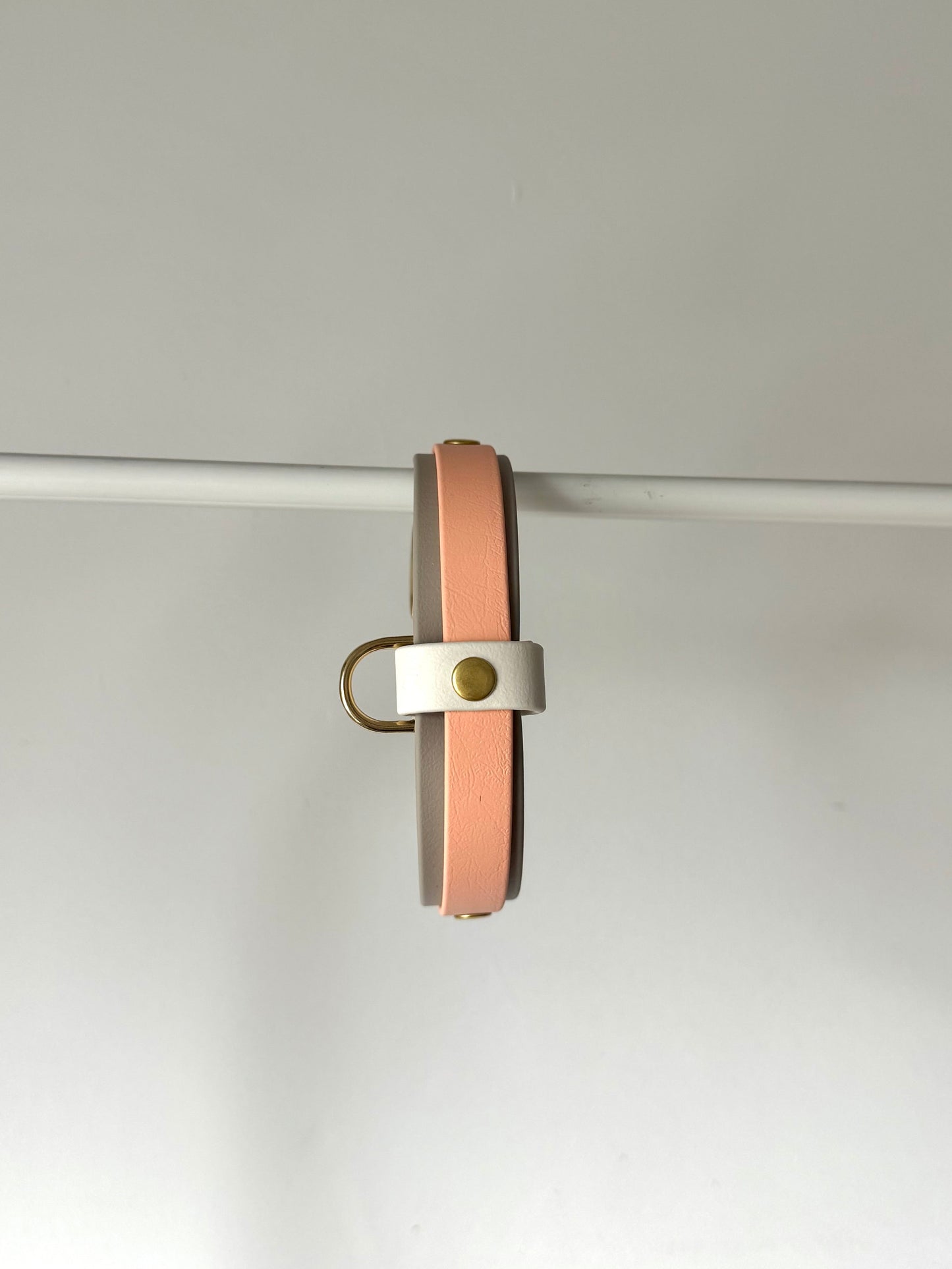 Collier double bande avec porte médaille  🎨