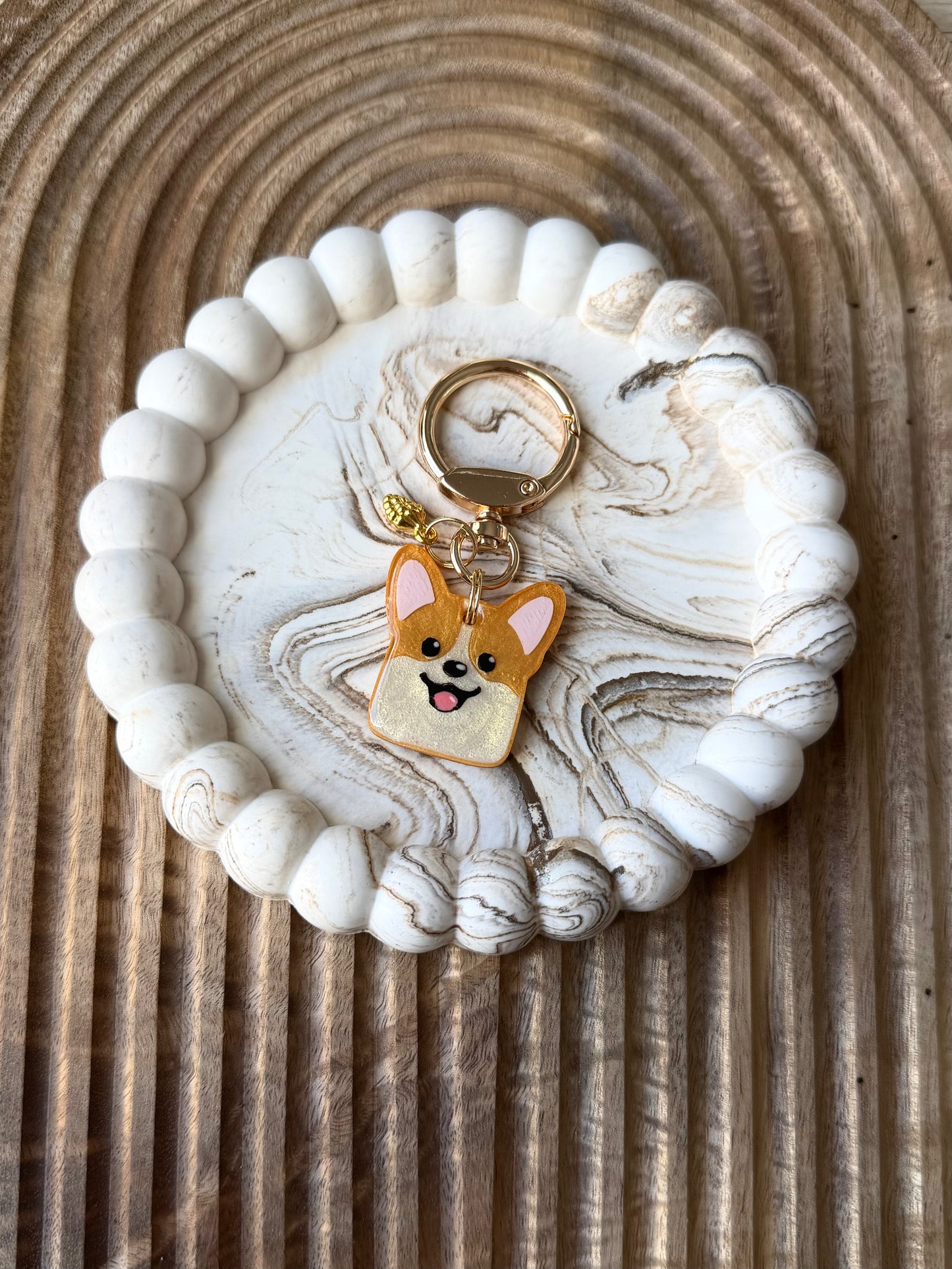 Médaille corgi x tranche de brioche